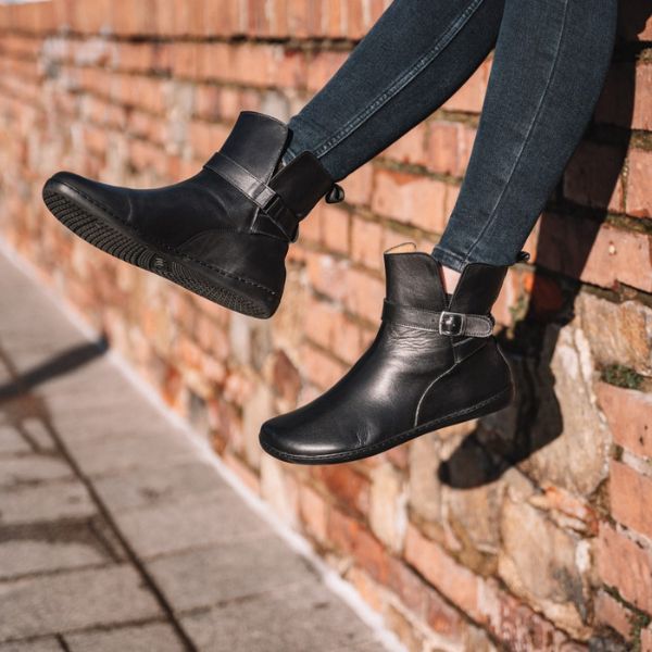 Barfußstiefel in schwarz Damen