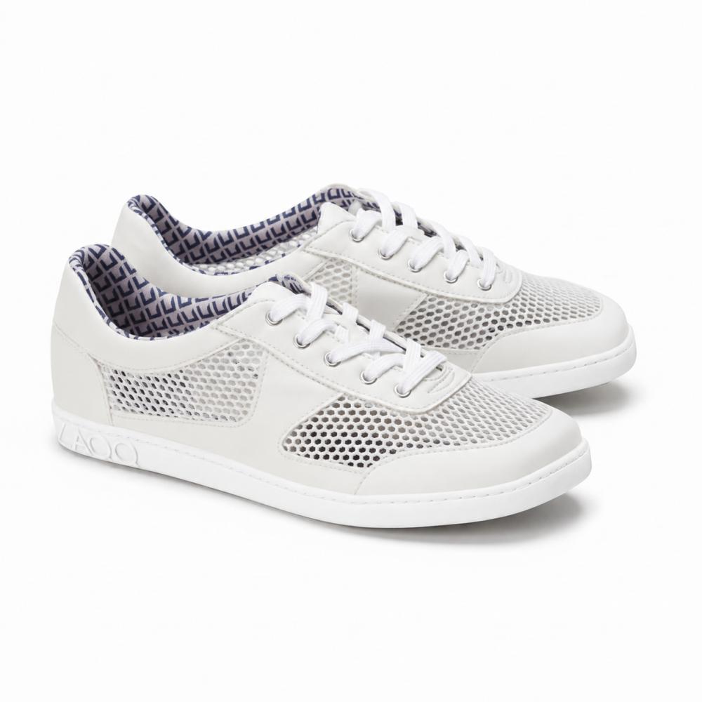 vita luftiga sommarsneakers för damer som barfotaskor med behaglig bredd för bredare fötter